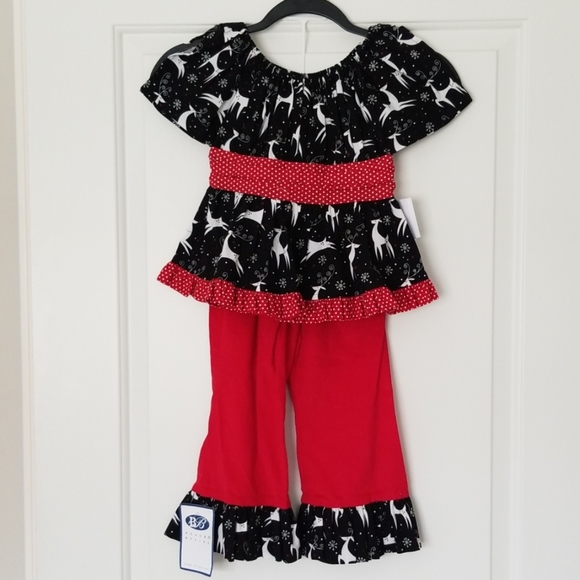 Beaux et Belles Christmas Outfit - Picture 1 of 8